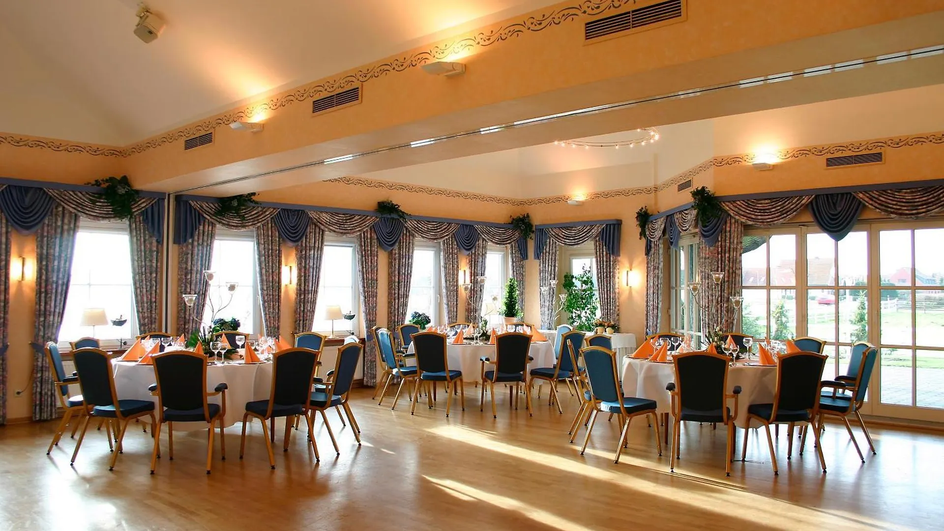 *** Hotel Land-Gut-Hotel Restaurant Kreuz Meyer Stuhr Alemanha